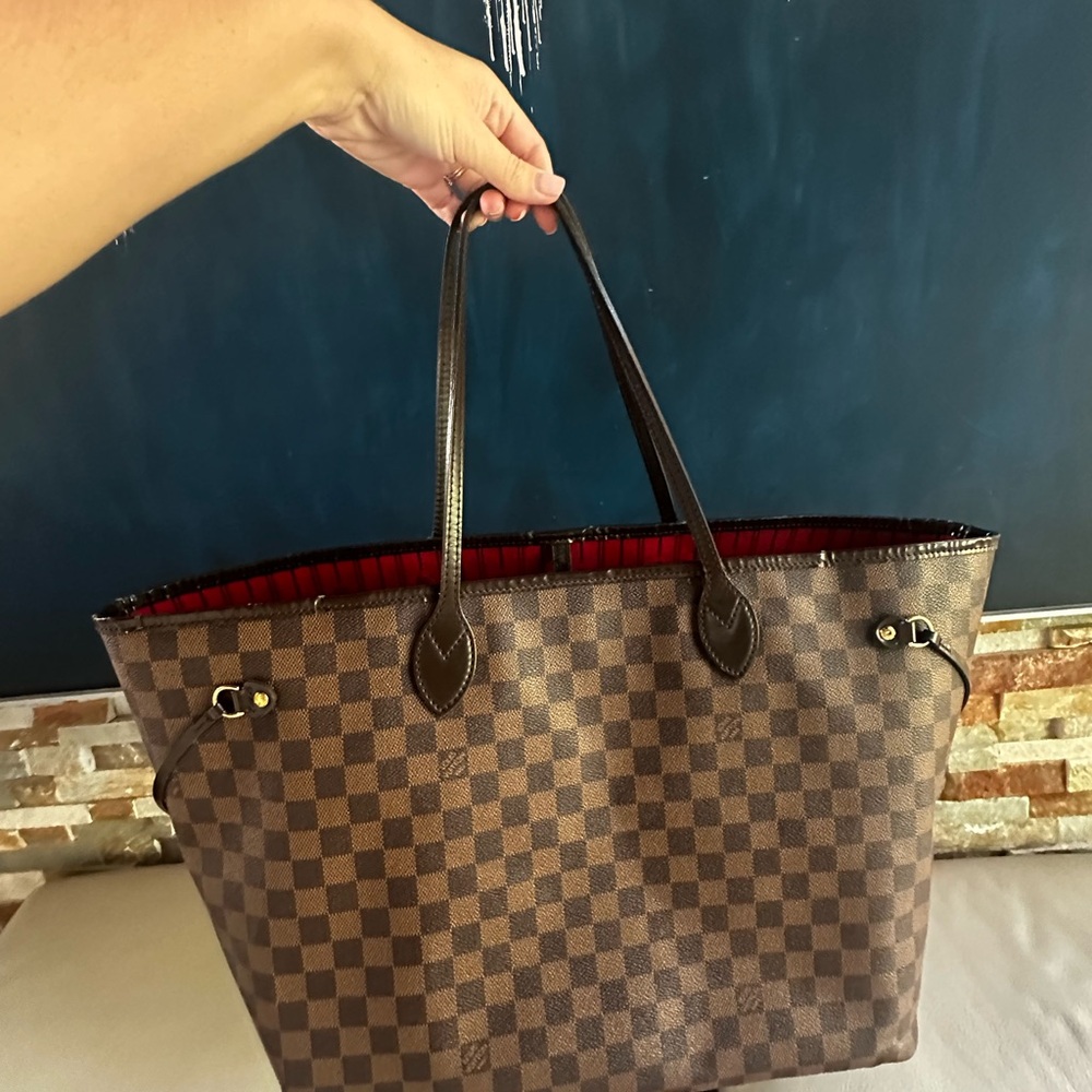 Authentic Louis Vuitton Damier Neverfull GM - Picture 12 of 16